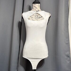 Express White Sleeveless Twist-Neck Bodysuit